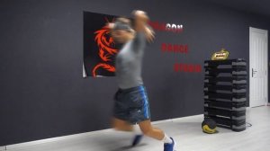 На бокс в 30 лет. Работа на всё тело с метболом.