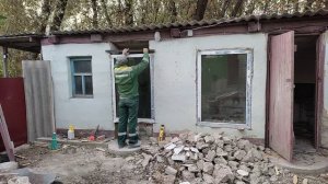 Ставим пластиковые окна в курятнике. Панорамный вид из окна.