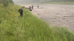 58 серия Учимся рыбачить на Балду тирольская палочка Тайга Сплав по реке Лендаха ручей выше реки Бер