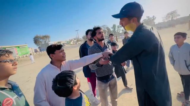 Cricket Match me Anas bhai or Asad ka phada ho gaya   Election Day  Kis ko vote  deya