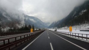 Северная Италия. Горные районы Италии. Альпы Италии зимой. Дороги Италии