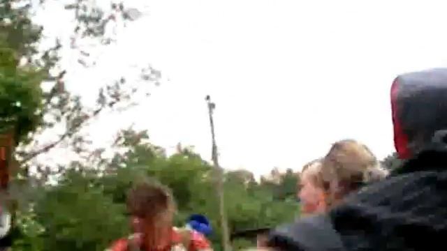 панки в деревне.avi смотреть онлайн