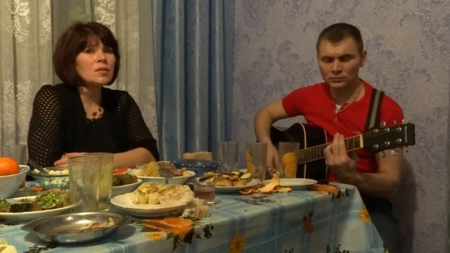 " С гитарой вдвоем" авторская Алевтины Ефимовой. Деревенские посиделки. смотреть онлайн