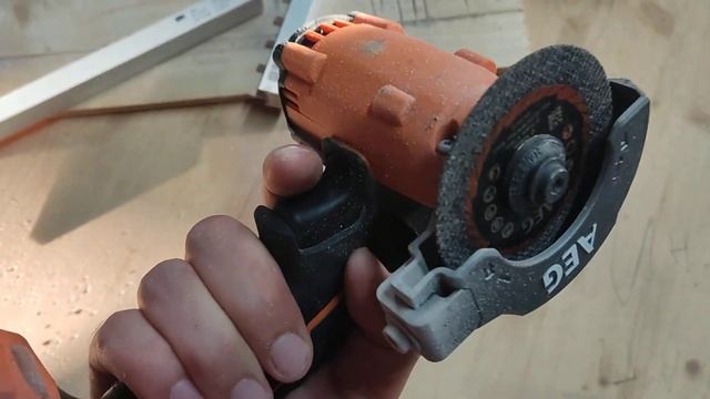 Обзор мини болгарки AEG BMMS18SBL смотреть онлайн