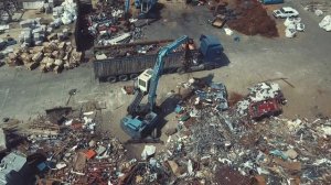 Работа перегружателя Fuchs с высоты