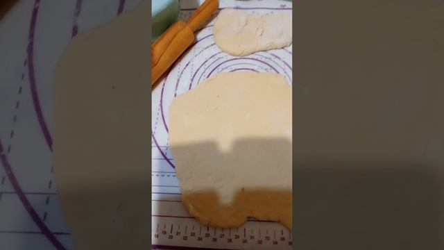 Пончики на кефире. смотреть онлайн