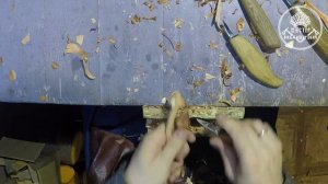 Деревянные грибы на ложке из вишни