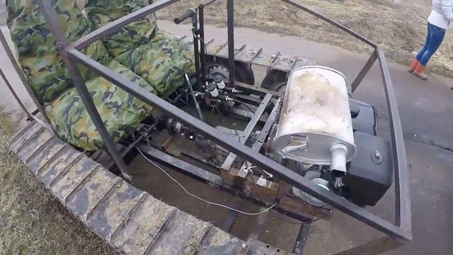 Самодельный Гусеничный вездеход(прост в изготовлении)