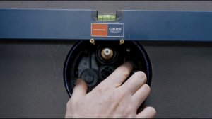 Как установить душевую систему скрытого монтажа GROHE Grohtherm з Tempesta 250 ( (1).mp4