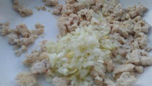 Жареная капуста с фаршем