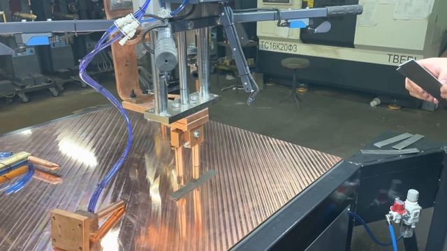 Установка односторонней контактной точечной сварки смотреть онлайн