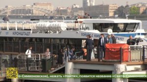 Масштабный общегородской крестный ход прошел по Невскому проспекту Санкт-Петербурга