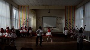 12. "Деревенские потешки" Народный танец