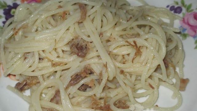 Спагетти с тушенкой свиной
