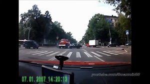 что бывает когда не уступаешь пожарной машине))))