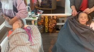 Мы заплетаем африканские косички//нам заплели африканские косички//африканские косички.