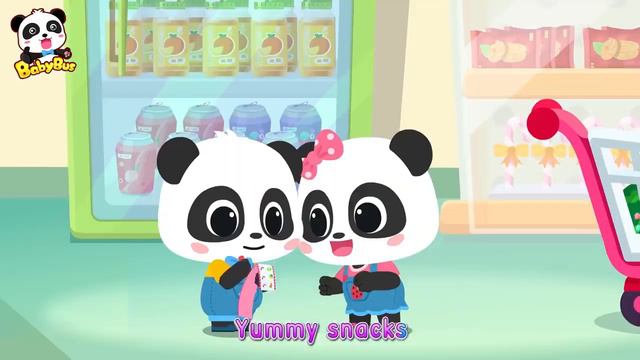 Kik and Miu Miu First time at the Market