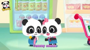Kik and Miu Miu First time at the Market