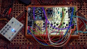 Ambient loops #17 ∞ Eurorack (Ladik Composer N, Blukac Endless Processor, Resonate) + Microcosm