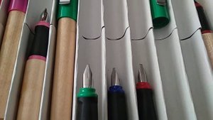 Перьевые ручки, какая бывает толщина пера и для чего. Чернильные ручки. Каллиграфисеские ручки