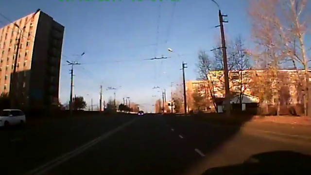 Вдруг откуда ни возьмись . . . смотреть онлайн