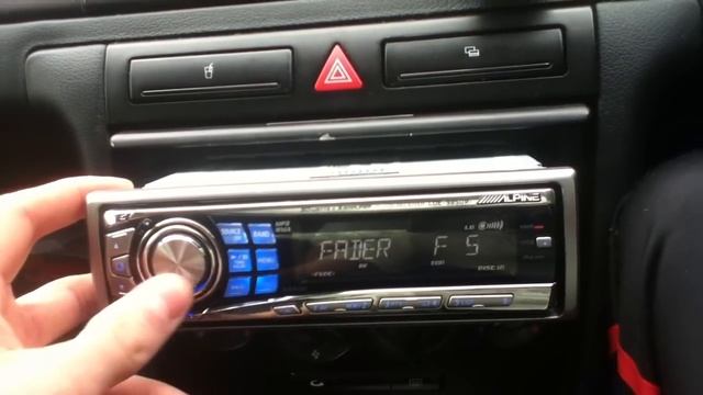 ALPINE CDE 9850Ri Review