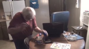 Кто-то  понадкусывал сыр ЗЛОГО ДЕДА    МИСТИКА