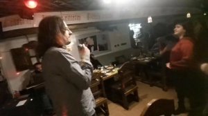 Роман Белоусов в Баре имени М Круга "Девчонка"
