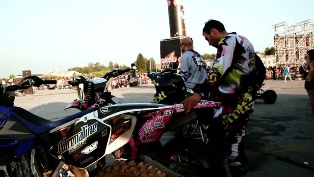 Adrenalin rush 2013 + Stunt Kawasaki 636 + FMX riders