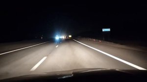 Лампы Osram H18 вместо штатных Н7 на школе Октавия А7 дорестайл, не линзованые. Сухая трасса М7.