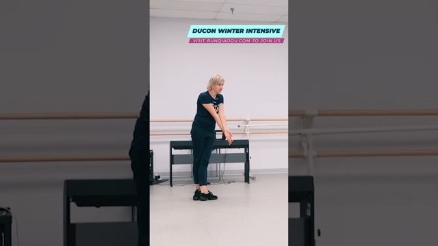Improve your ARTISTRY with this PRO-TIP from Mme. Anastasia! смотреть онлайн