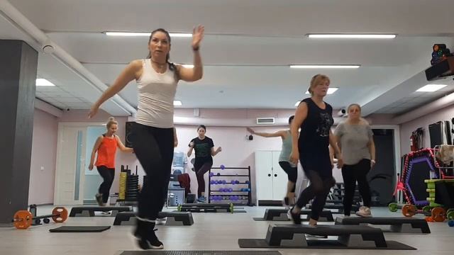 ИНТЕРВАЛЬНАЯ ТРЕНИРОВКА ЦЕЛАЯ ТРЕНИРОВКА / INTERVAL TRAINING