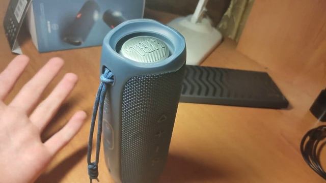 Обзор JBL Flip 5(То видео было фейловым) смотреть онлайн