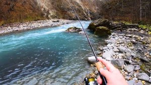 Рыбалка на спиннинг.  Как поймать форель во время нереста