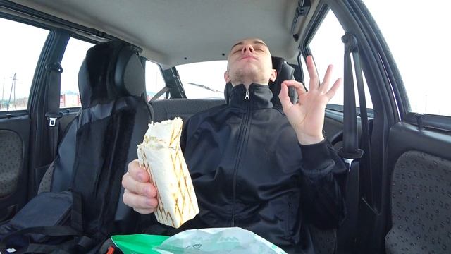 DIMAVIPER КУПИЛ ШАУРМУ БЕЗ МЯСА! ВЕГЕТАРИАНСКАЯ, ОБЗОР