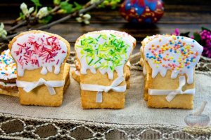 Почти куличи.
ПАСХАЛЬНОЕ ПЕЧЕНЬЕ С ГЛАЗУРЬЮ