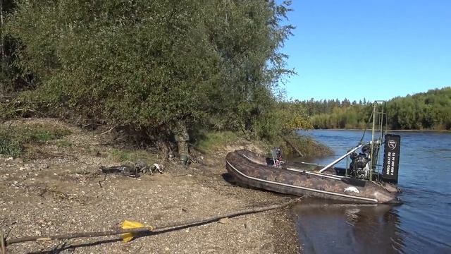 ? За таежным хариусом по мелкой реке