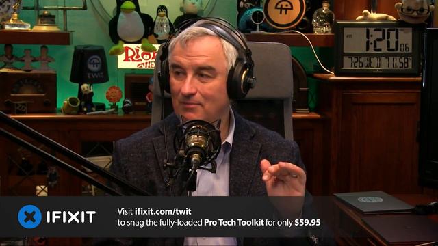 Know How... 331: LED Clock Build Part 3 смотреть онлайн