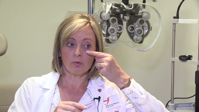 ASK UNMC! How do I remove something that gets into my eyes and when should I seek help? смотреть онлайн