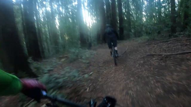 UCSC Ninja and Shadow Play - GoPro "retro" mode - filmed with GoPro 12 but looks like GoPro 4... смотреть онлайн