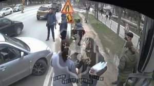 В Севастополе задержан студент, атаковавший троллейбус