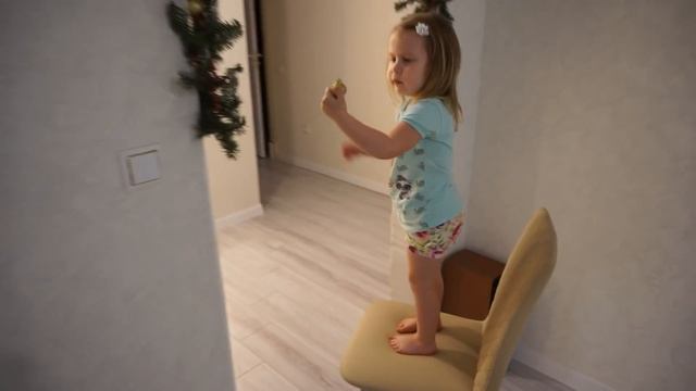 ВЛОГ 27.01.2020 Чистим стулья. Фикс прайс покупки. Будни Мамы Влог смотреть онлайн