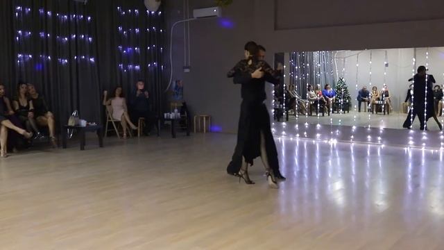 Владимир Семенов и Яна Дмитренко - Osvaldo Pugliese - Gente Amiga смотреть онлайн