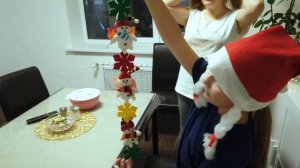 ВЛОГ СТАВИМ ЕЛКУ ВСЕЙ СЕМЬЕЙ : КАК КРАСИВО УКРАСИТЬ НОВОГОДНЮЮ ЕЛКУ 2021 VLOGMAS