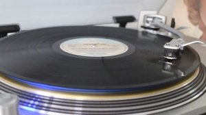 Barry Manilow - Copacabana (At The Copa) (1978 Vinyl LP) - Technics 1200G  AT33PTGII.mp4