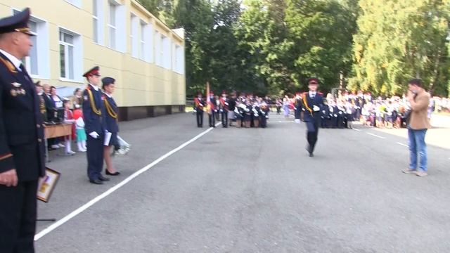 Генерал-майор полиции Виктор Шметков поздравил кадетов школы имени В.А. Архипова с Днем знаний