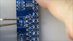 Как припаять SMD детали к печатной плате без пинцета