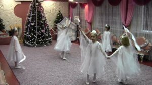 танец Снежинок ( с лентой)