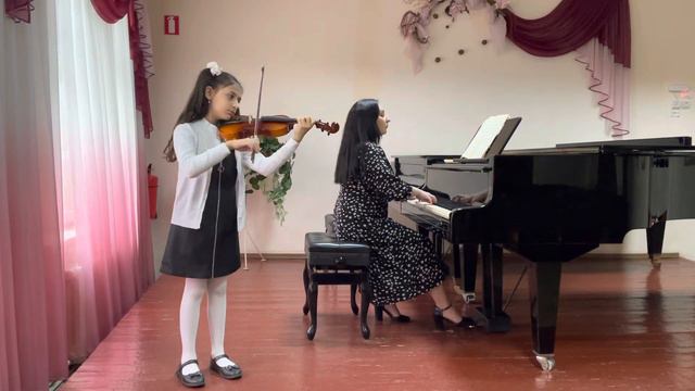 Мхитарян Эвелина / О. Ридинг Скрипичный концерт си-минор, ч.1 смотреть онлайн