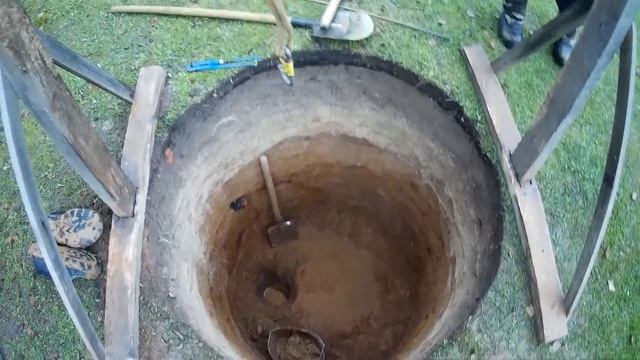 это просто начало копки колодца при высоких грунтовых водах смотреть онлайн